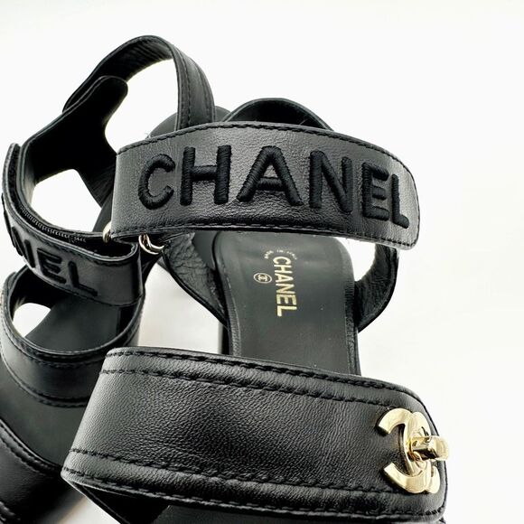 CHANEL 2021 Turnlock Black Slingback Heels Size 39 Interlocking CC Logo Sandals - Picture 9 of 14